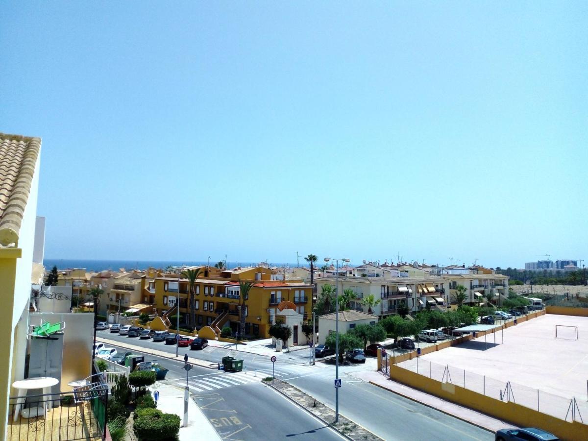Casa Roberto Bonito Apartment Torrevieja Luaran gambar